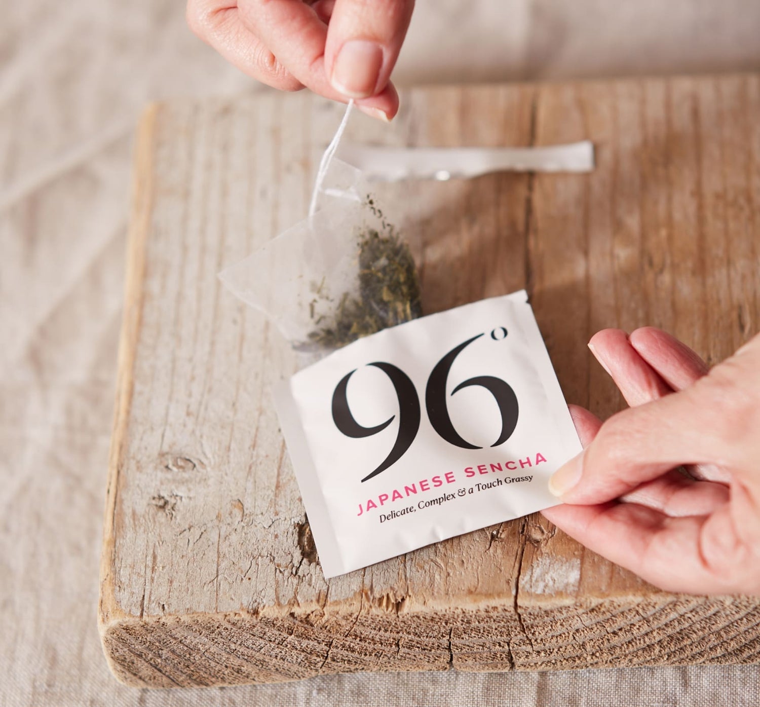 96º Pyramid Tea Bag Packaging Image